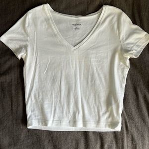 Basic White V-Neck Cropped T-shirt